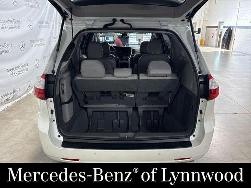 2019 Toyota Sienna XLE