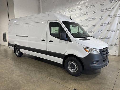 2025 Mercedes-Benz Sprinter 2500 High Roof