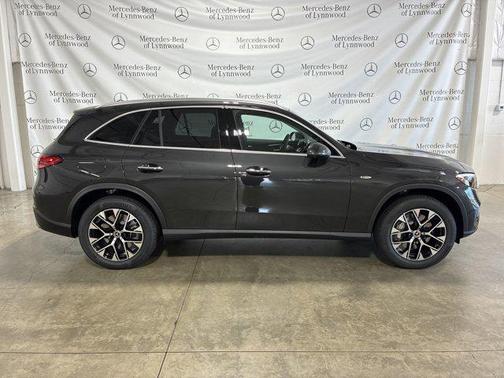 2025 Mercedes-Benz GLC 350e Base