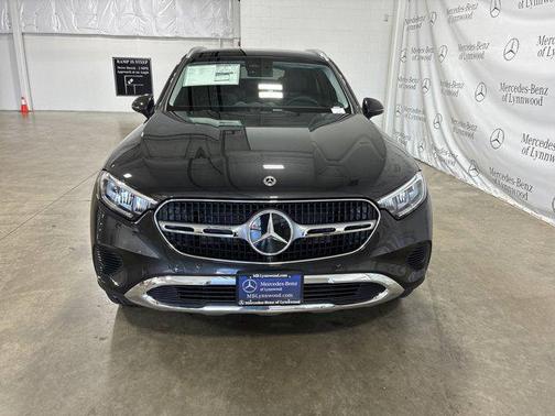 2025 Mercedes-Benz GLC 350e Base