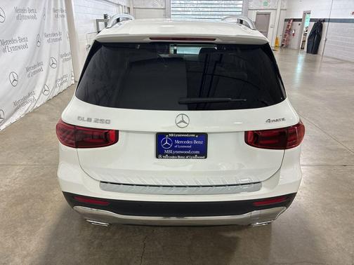 2025 Mercedes-Benz GLB 250 4MATIC