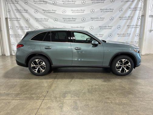2025 Mercedes-Benz GLC 350e Base