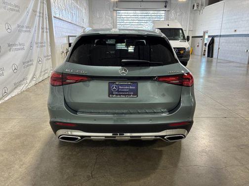 2025 Mercedes-Benz GLC 350e Base