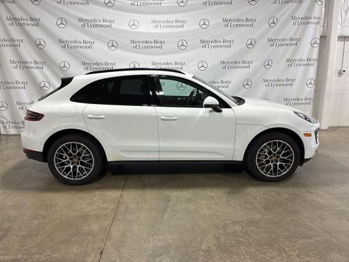 2017 Porsche Macan S