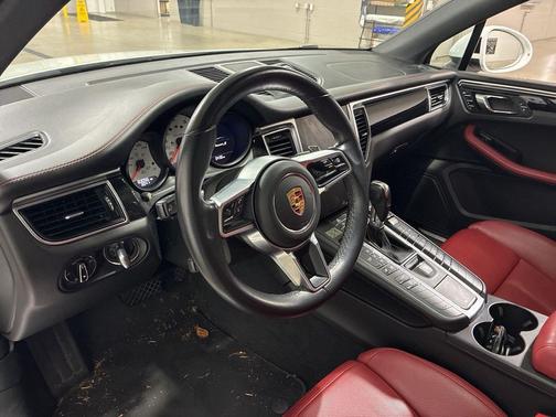 2017 Porsche Macan S