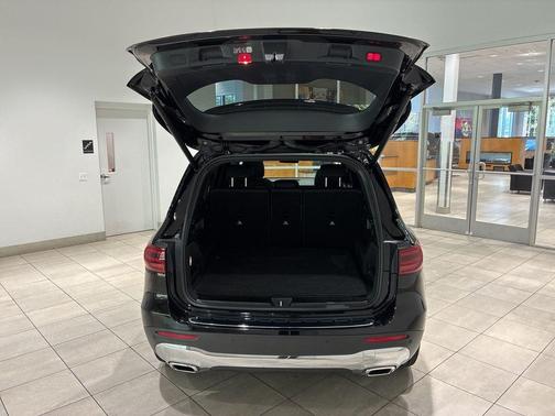 Night Black 2025 Mercedes-Benz GLB 250 4MATIC
