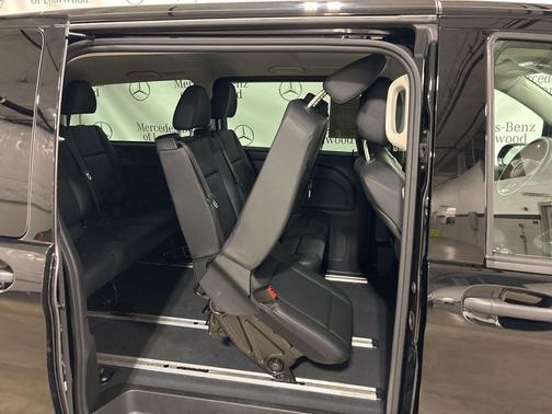 2023 Mercedes-Benz Metris Base