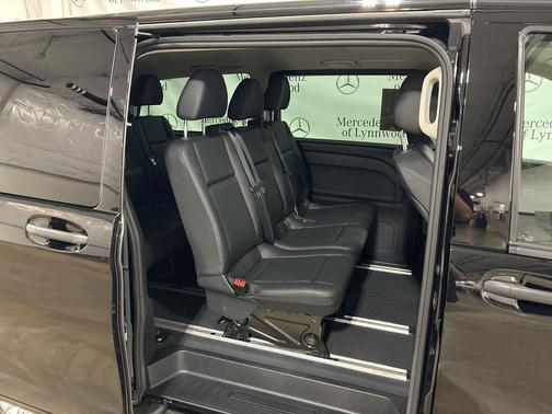 2023 Mercedes-Benz Metris Base