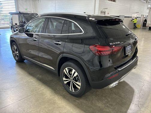 2025 Mercedes-Benz GLA 250 4MATIC