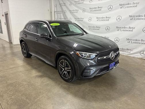 2025 Mercedes-Benz GLC 300 4MATIC