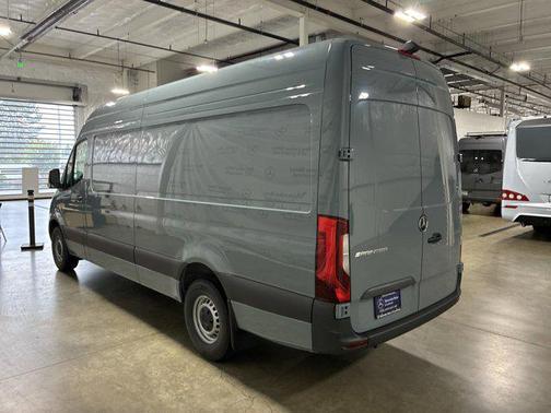 2025 Mercedes-Benz Sprinter 2500 High Roof