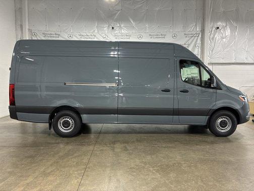 2025 Mercedes-Benz Sprinter 2500 High Roof
