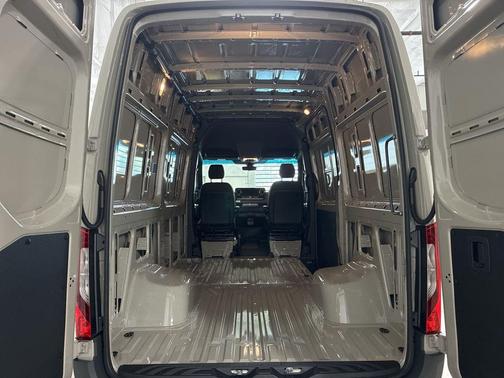 2025 Mercedes-Benz Sprinter 3500XD Standard Roof