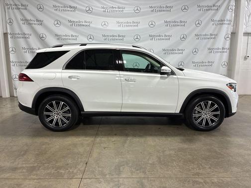 2026 Mercedes-Benz GLE 450e 4MATIC