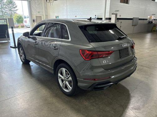 2020 Audi Q3 45 S line Premium