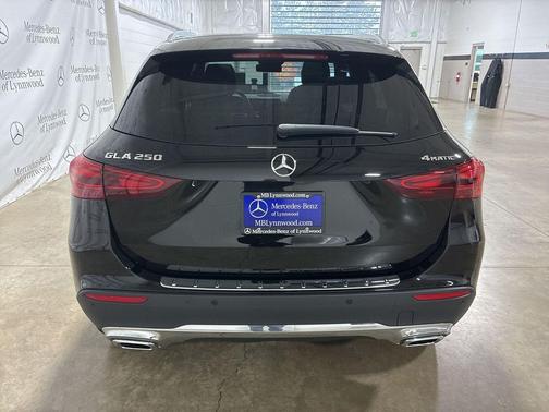 2025 Mercedes-Benz GLA 250 4MATIC