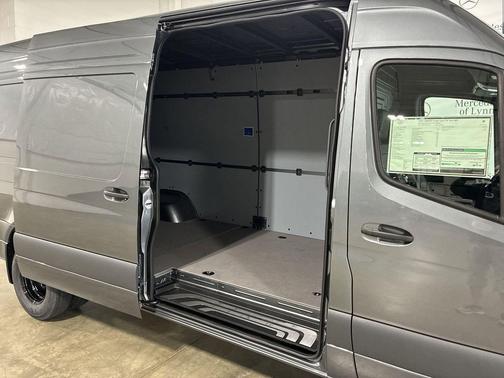 2025 Mercedes-Benz Sprinter 3500XD High Roof