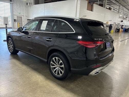 2025 Mercedes-Benz GLC 300 4MATIC