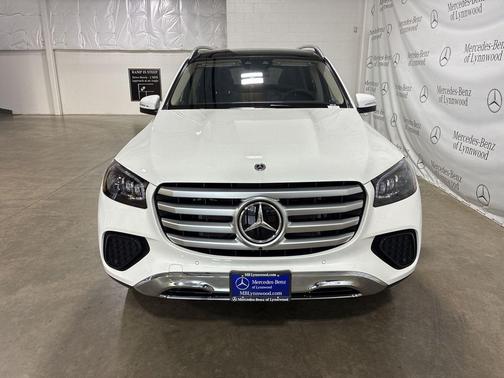 2026 Mercedes-Benz GLS 450 4MATIC