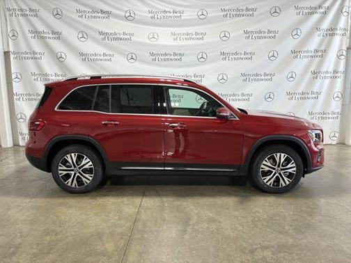 2025 Mercedes-Benz GLB 250 4MATIC