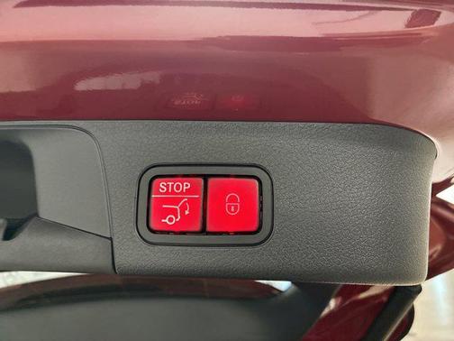 2025 Mercedes-Benz GLB 250 4MATIC