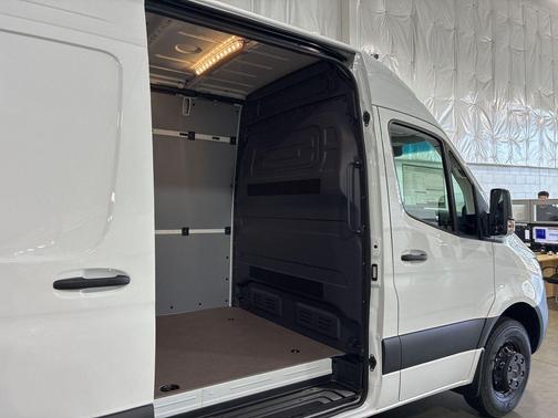 2025 Mercedes-Benz Sprinter 3500XD Standard Roof