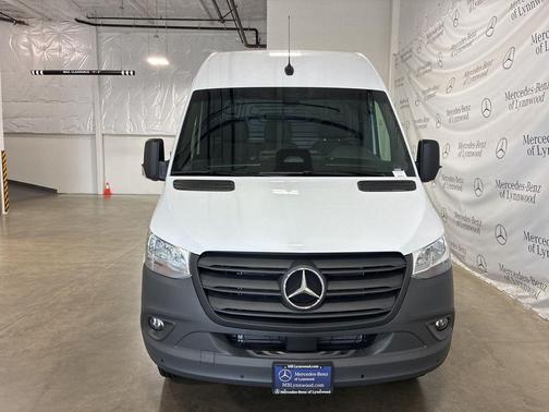 2025 Mercedes-Benz Sprinter 3500XD Standard Roof