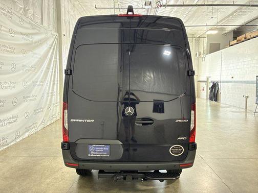 2025 Mercedes-Benz Sprinter 2500 High Roof