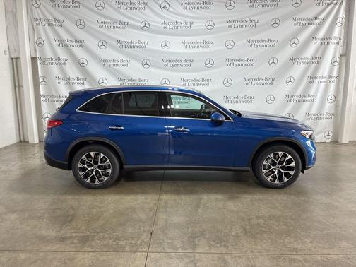 2026 Mercedes-Benz GLC 350e Base