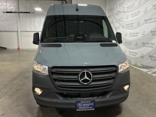 2025 Mercedes-Benz Sprinter 2500 High Roof