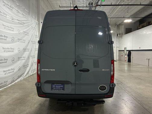2025 Mercedes-Benz Sprinter 2500 High Roof