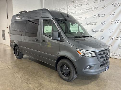 2025 Mercedes-Benz Sprinter 2500 Passenger 144 WB