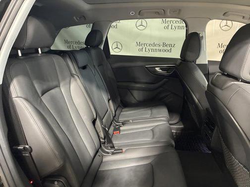 2022 Audi Q7 55 Premium