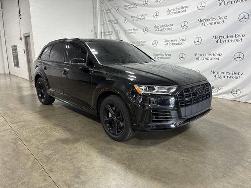 2022 Audi Q7 55 Premium