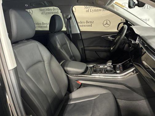 2022 Audi Q7 55 Premium