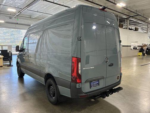2025 Mercedes-Benz Sprinter 2500 High Roof