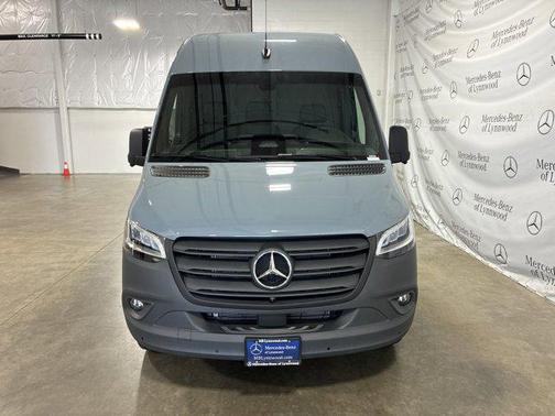 2025 Mercedes-Benz Sprinter 2500 High Roof