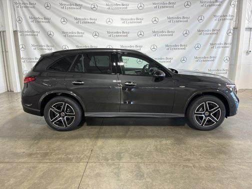 2025 Mercedes-Benz GLC 350e Base