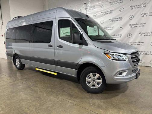 2025 Mercedes-Benz Sprinter 2500 High Roof