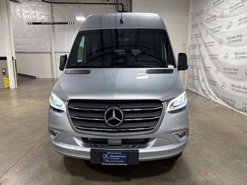 2025 Mercedes-Benz Sprinter 2500 High Roof