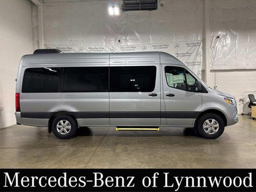 2025 Mercedes-Benz Sprinter 2500 High Roof