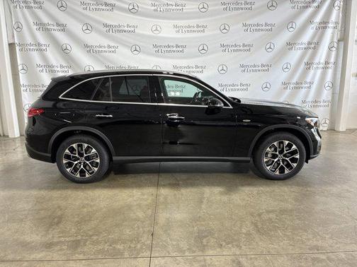 2025 Mercedes-Benz GLC 350e Base