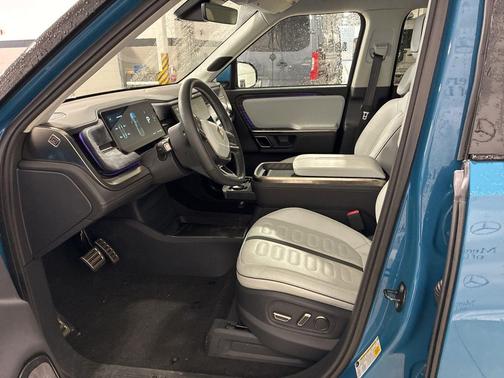 2022 Rivian R1T Adventure