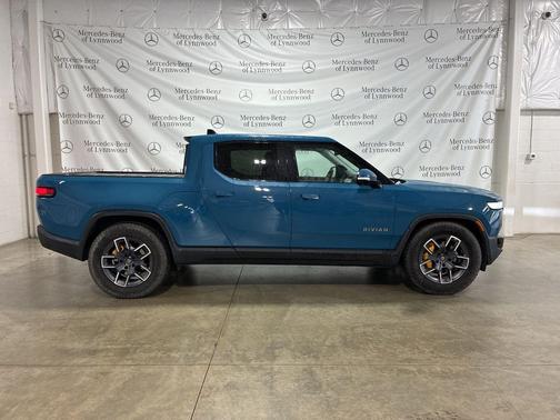 2022 Rivian R1T Adventure