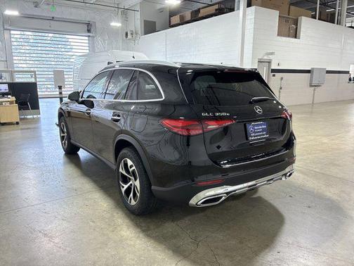 2025 Mercedes-Benz GLC 350e Base