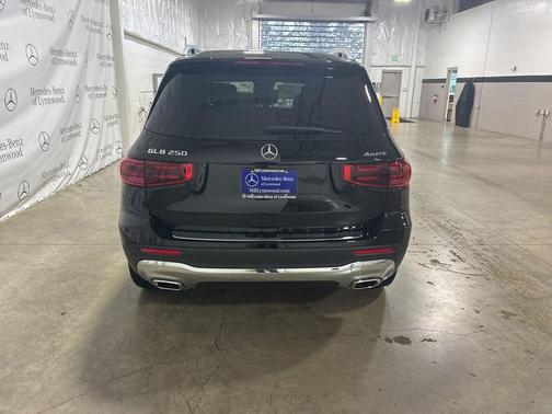 2026 Mercedes-Benz GLB 250 4MATIC