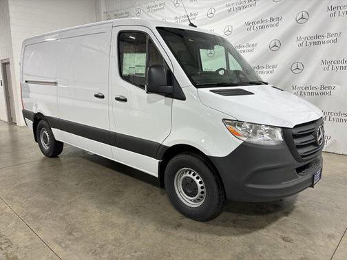 2025 Mercedes-Benz Sprinter 2500 Standard Roof