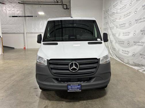 2025 Mercedes-Benz Sprinter 2500 Standard Roof
