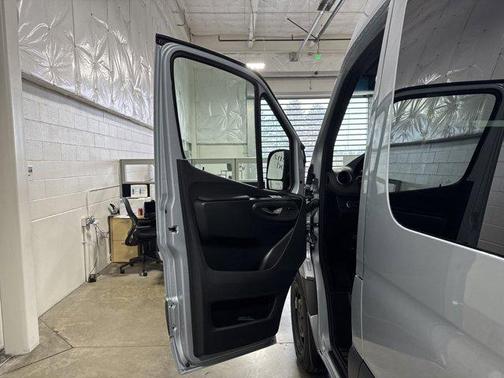 2025 Mercedes-Benz Sprinter 2500 High Roof