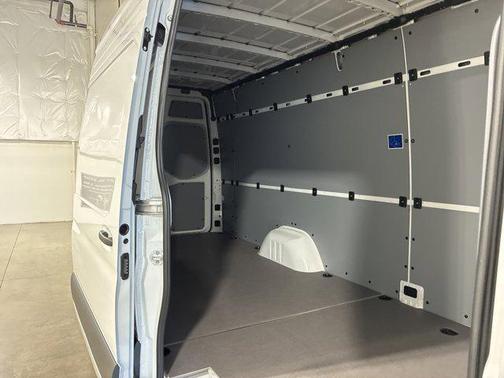 2025 Mercedes-Benz Sprinter 2500 High Roof